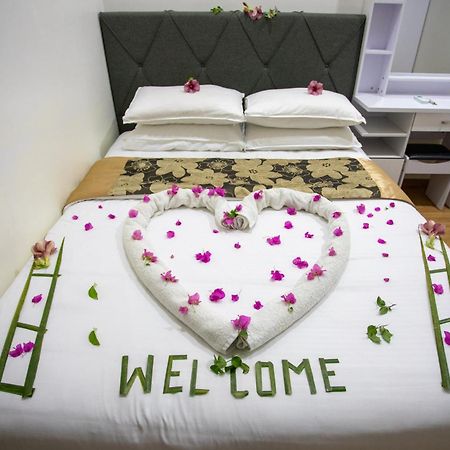 Ihaven Thulusdhoo Hotel Exterior foto