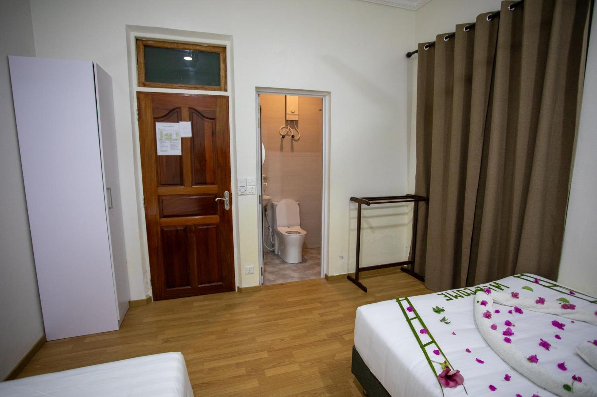 Ihaven Thulusdhoo Hotel Exterior foto